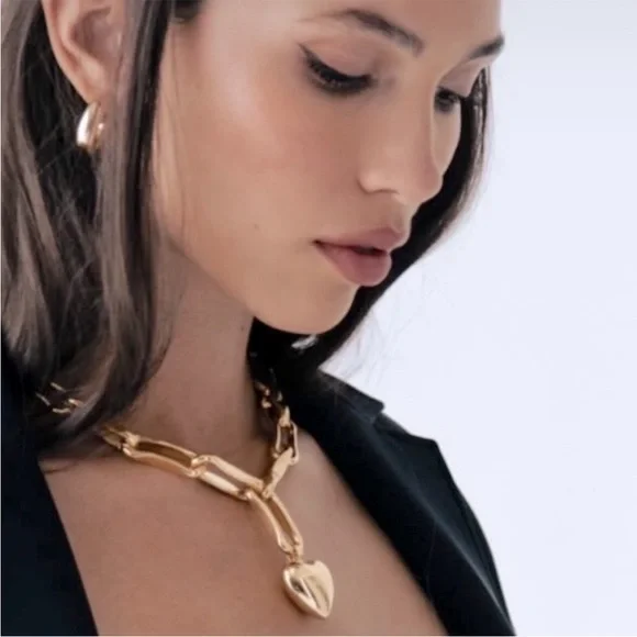 LAST ONE- PRICE FIRM💕NWT Martha Calvo Joolz 14k Heart Chain Necklace - Picture 4 of 6